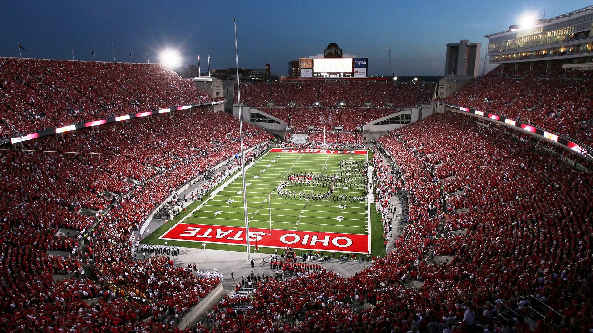 终场绝杀与稳定输出，英格兰的胜利与乌拉圭的启示